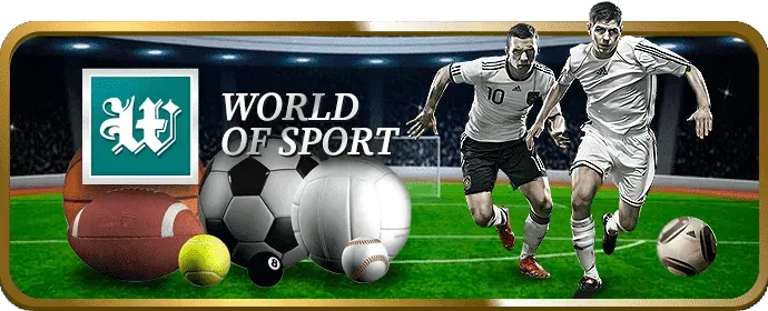 Game thủ Esports đang thi đấu trên máy tính